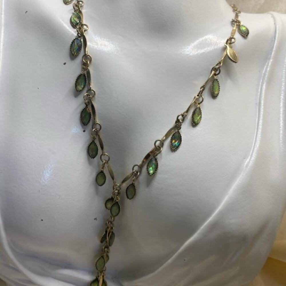 Vintage 50s 60s Aurora Borealis Green Rhinestone Leaf Y Drop Necklace Gold Tone